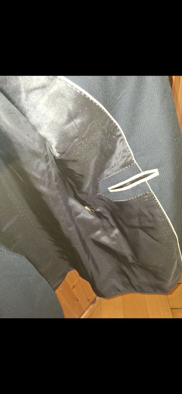 Massimo Dutti Giacche:  Massimo Dutti bleu marine taille 38 – Usato da Le Locle venduto da Threads_CH 3