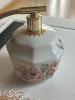 Kaiser Porzellan Parfüm Zerstäuber floral Handgem1984(I33)