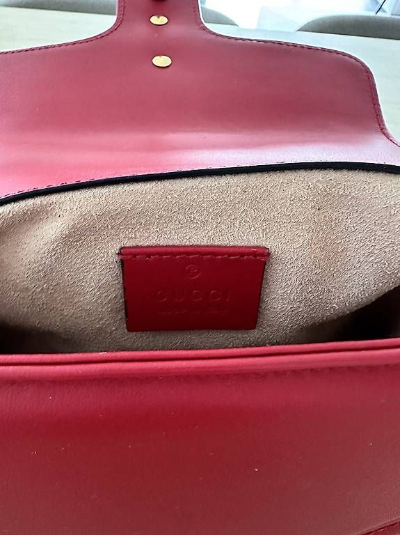 Gucci Borse da donna: Gucci Marmont Tasche rot – Usato da Gränichen venduto da Adero 3