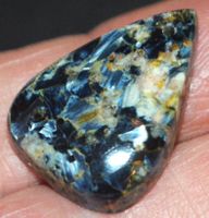 Anhänger gelocht L-7303 – Pietersit Cabochon 20.00 Karat ca.