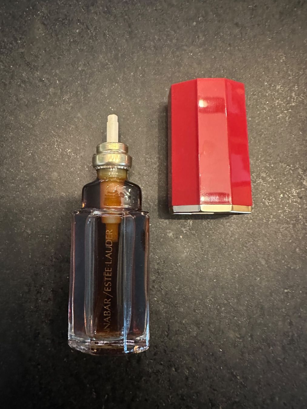 Estée Lauder Parfums & Eau de Toilette: Estée Lauder Cinnabar Eau de Parfum – Défectueux à Rheinfelden par Thomasm264 2