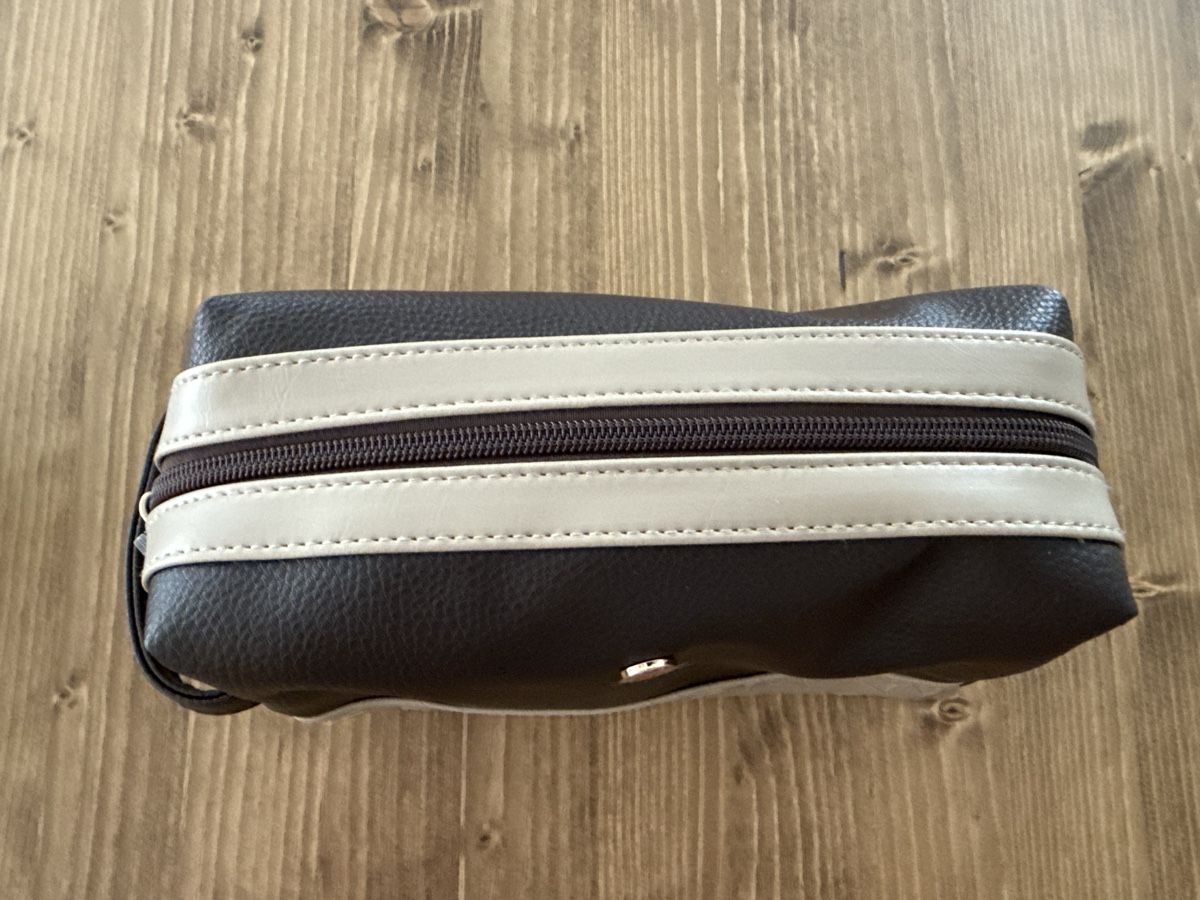 Trousses de maquillage: Bvlgari Emirates First Class Amenity Kit – Neuf avec emballage d'origine à Wettingen par Jackson21 2