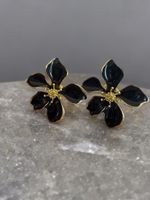 Boucles d'oreilles fleur noires et or