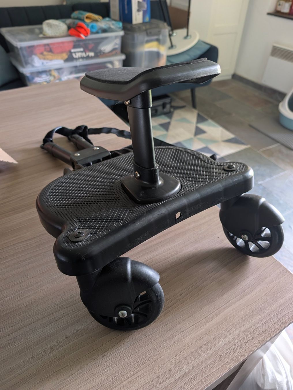 Accessori per carrozzine: Planche à roulettes poussette avec siège – Usato da Ollon VS venduto da Ollonb