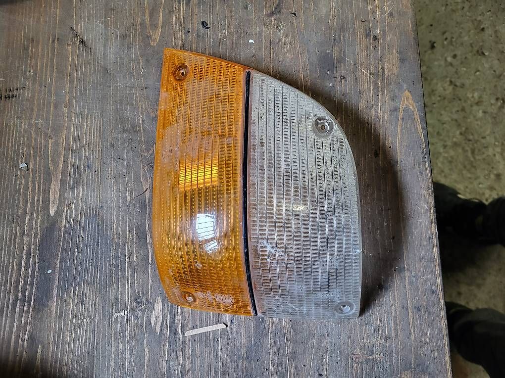 Tutti pezzi di ricambio auto: Saab 900 Blinkerglas – Usato da Elsau venduto da ZOLOLI