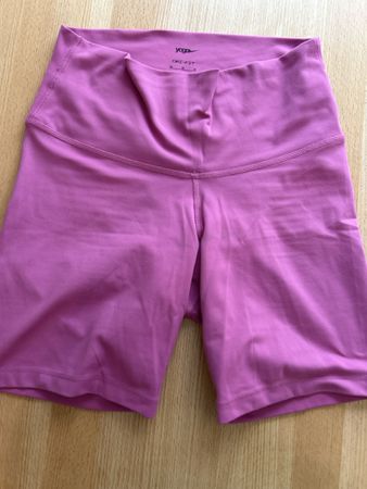 Nike Yoga Dri-Fit kurze Tights Grösse M