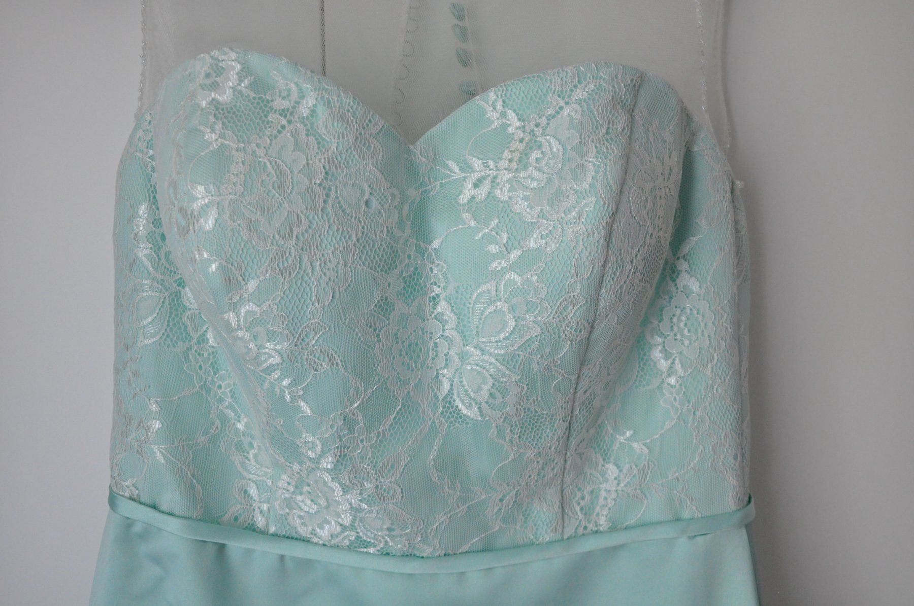 Vestiti: Abendkleid Grösse 42 (klein geschnitten) – Usato da Weingarten-Kalth venduto da Volk 1