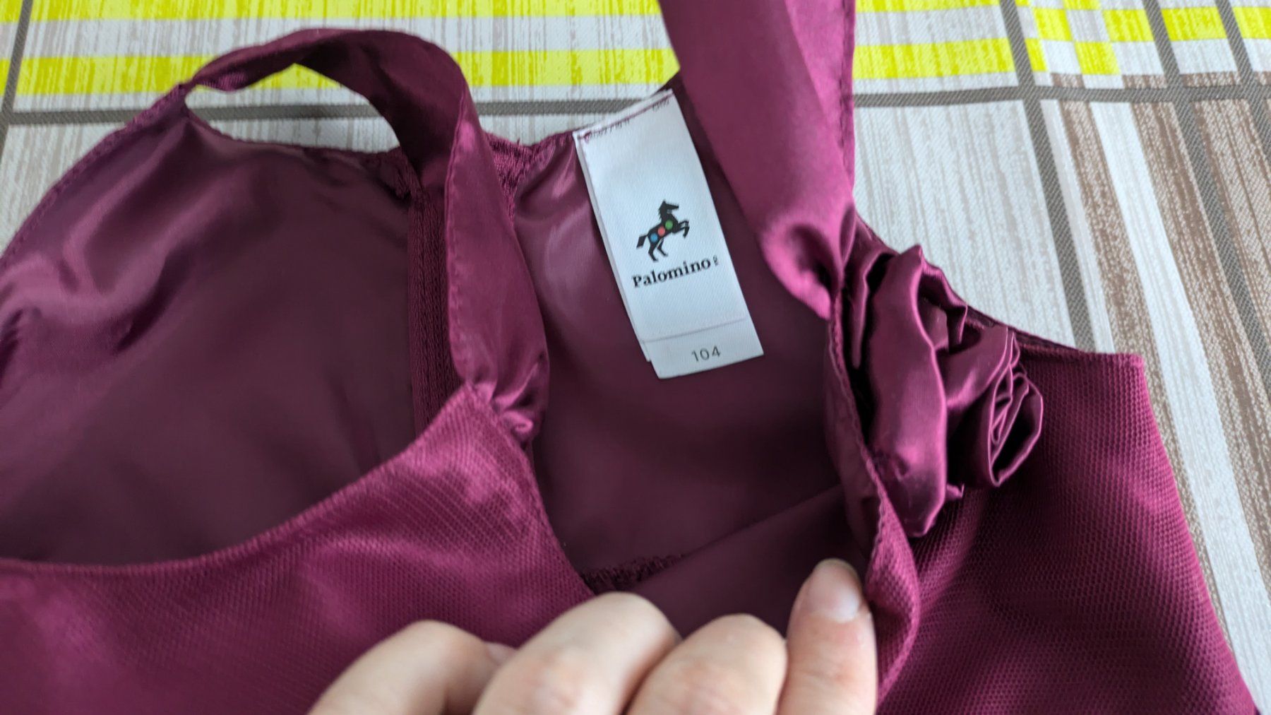 C&A Vestiti & Gonne: Schönes Kleid - Samt - Gr. 104 – Usato da Staufen venduto da Fleby84 3