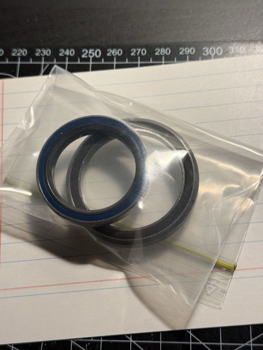 Ersatzteile: CeramicSpeed headset bearings Factor – Gebraucht aus Zürich von RatsTreasure 7
