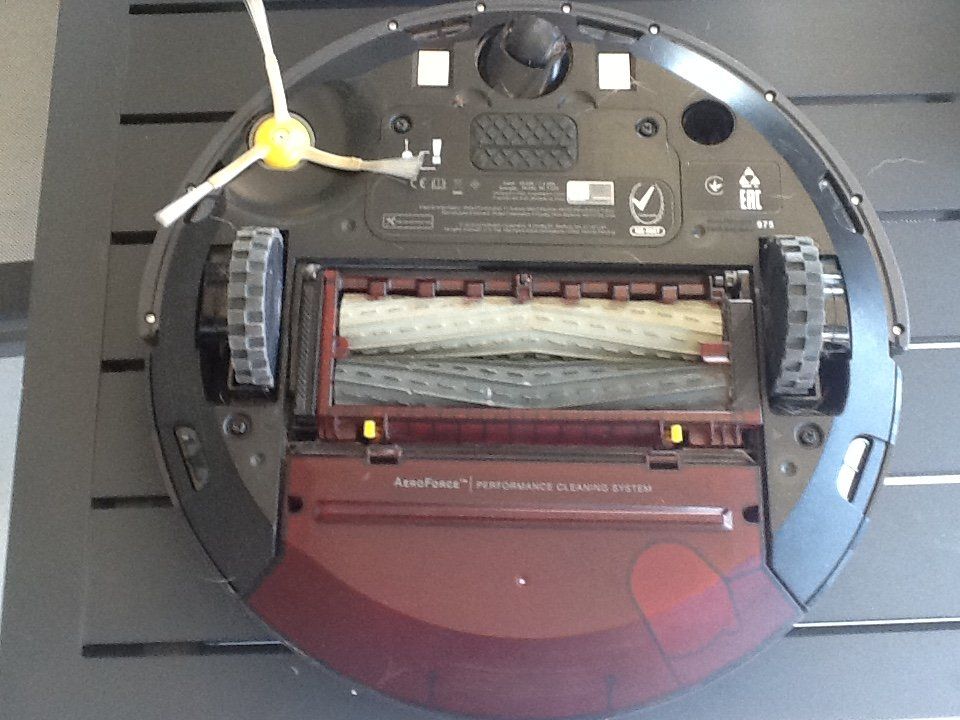 Irobot Aspirapolveri & Accessori: Roboterstaubsauger – Usato da Olten venduto da smiples 2