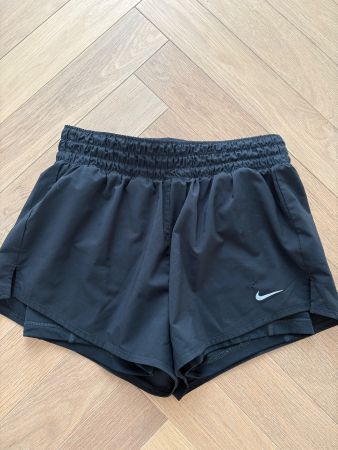 Nike shorts damen gr. s
