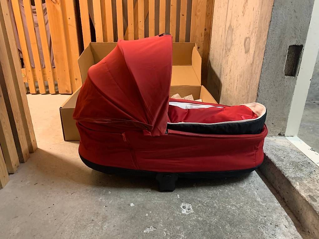 Cybex Carrozzine: Lot Poussette Siège auto, Porte bébé – Usato da Lausanne venduto da dav_z9y8 2