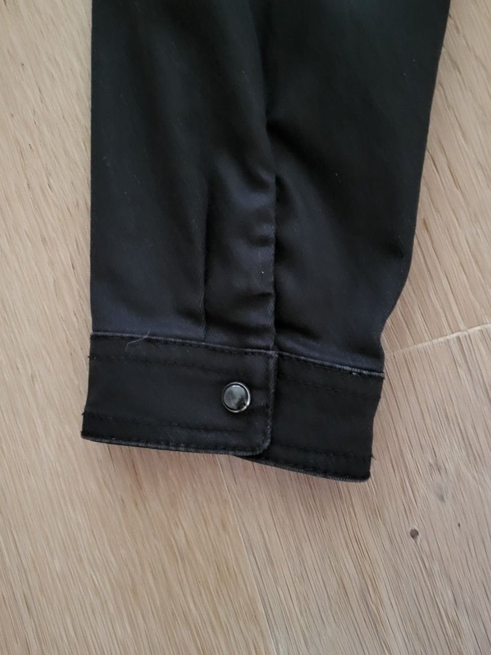 Camicette: Jeansbluse schwarz M stretchig Jäggli – Usato da Steffisburg venduto da esneusdaheime 2