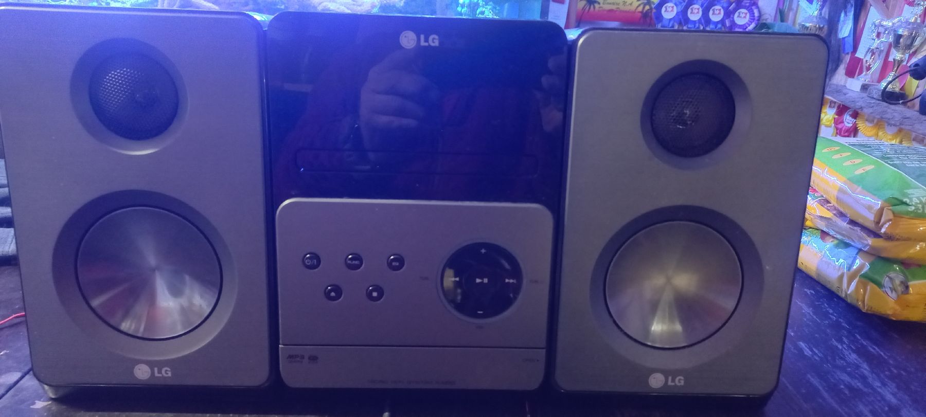 LG Lettore multimediale & Streamer: Micro Hi Fi System mit USB – Usato da Othmarsingen venduto da onlineteam