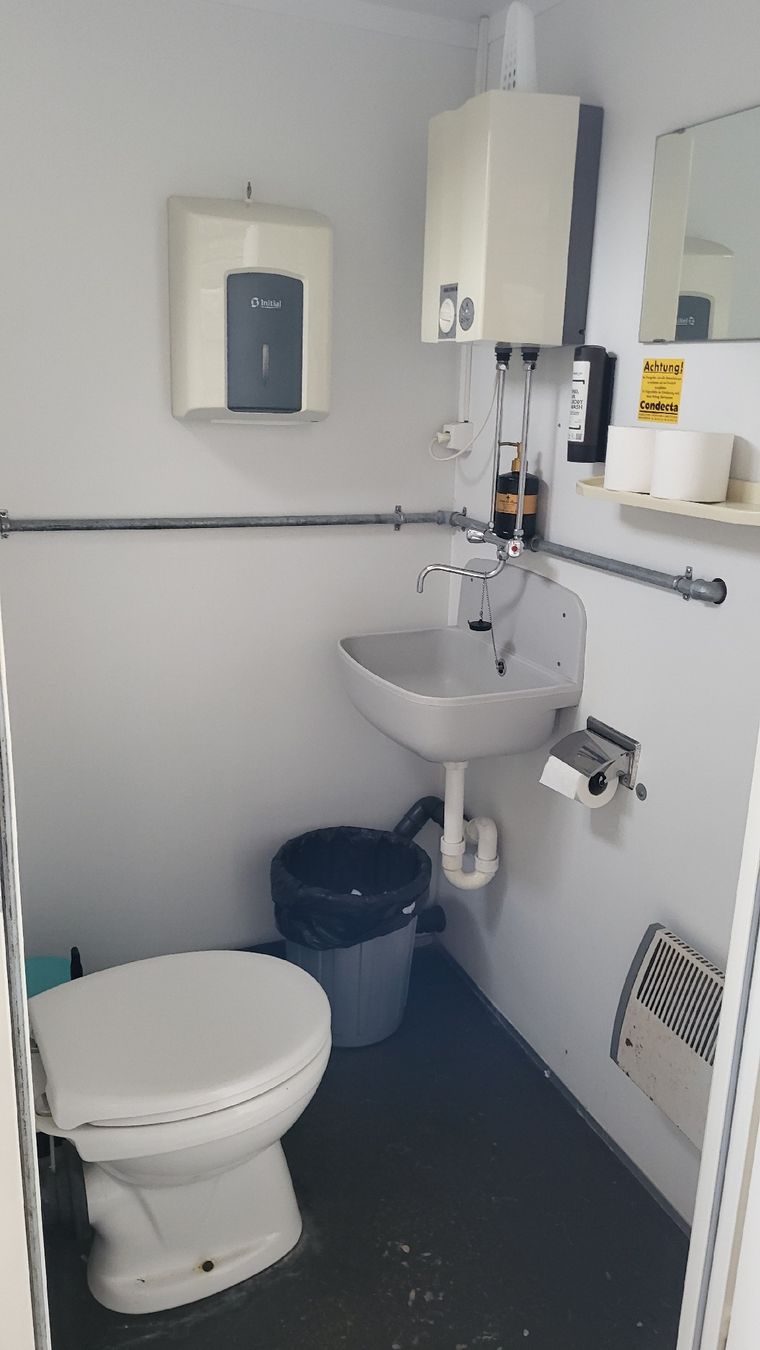 WC: Contecta Sanitärcontainer WC-Anlage gebraucht – Usato da Grindelwald venduto da ChrisPro10 4