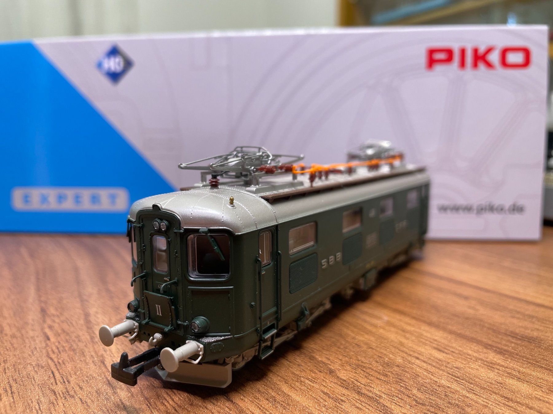 Piko Modellini di ferrovie: Piko SBB Re 4/4 I 401 in DC analog – Usato da Villmergen venduto da Mfritz 3