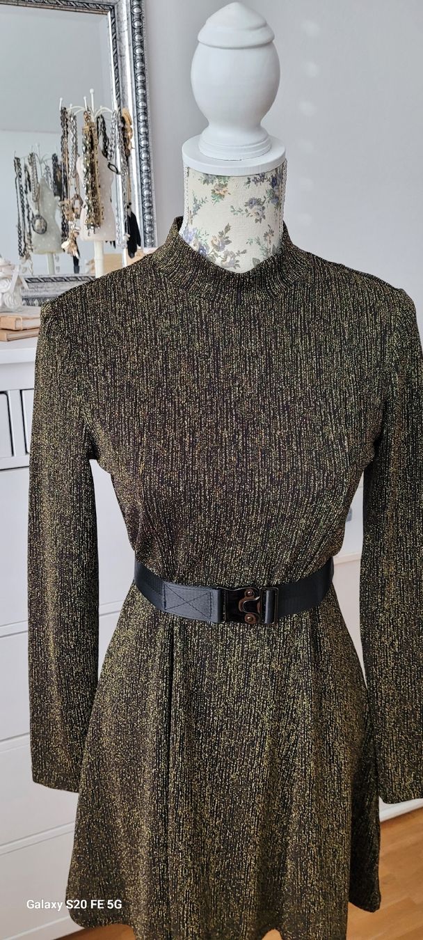 Kleider: Damen Kleid Monki Gr.M – Gebraucht aus Oberaach von Svea11 4