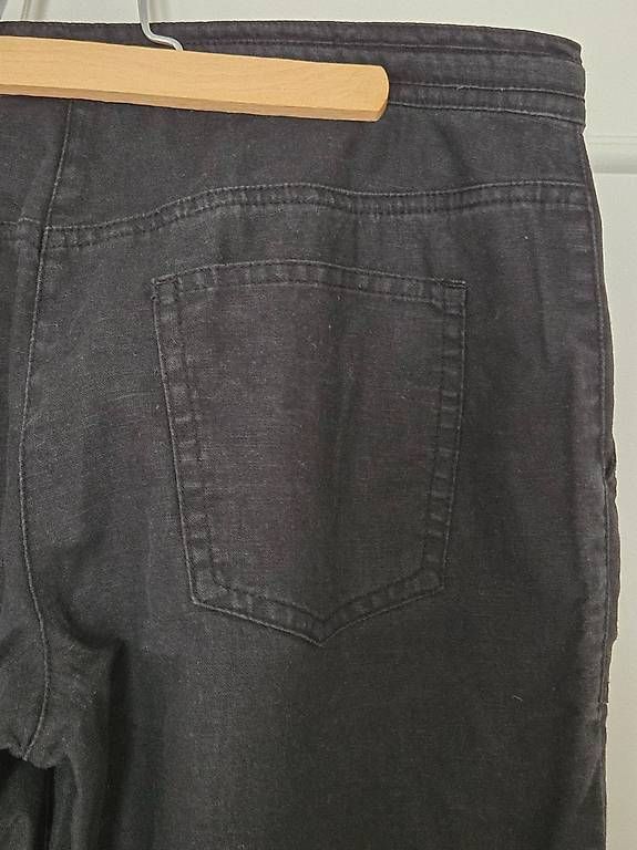 Pantaloni: Tolle schwarze Leinen Hose bpc Gr. 36 – Usato da Winterthur venduto da ForeverSnow19 2