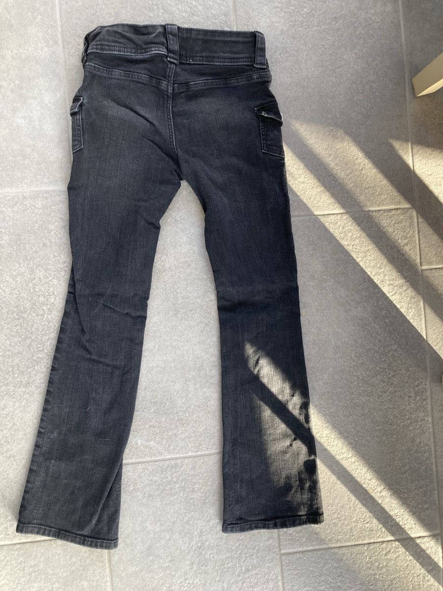 H&M Pantaloni: Jeans Bootcut Low waist 146 – Usato da Wil ZH venduto da Wonderwoman76 1