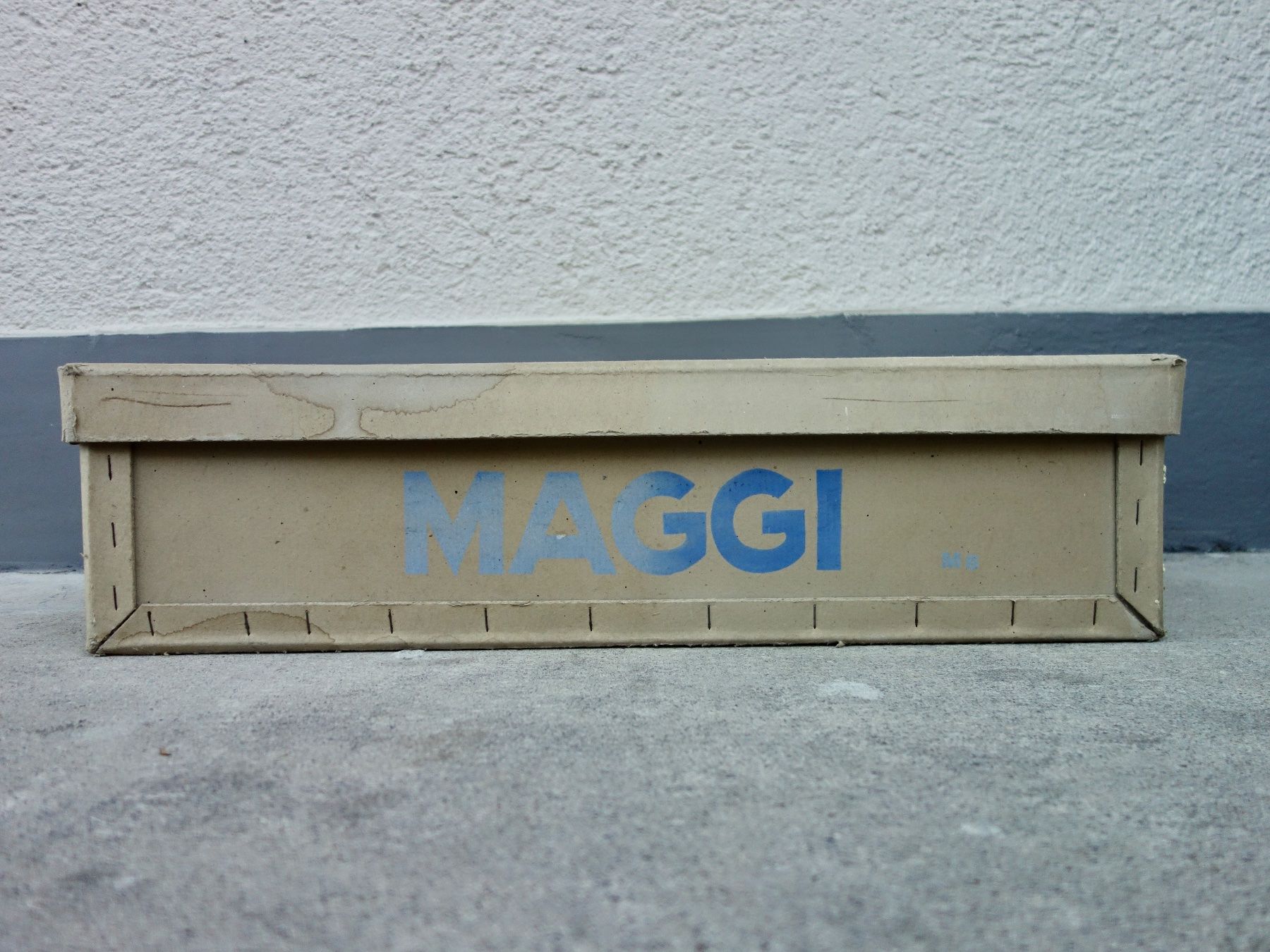 Transportkisten: Vintage Verpackung MAGGI Schachtel Karton – Gebraucht aus Kerzers von bottlesandboxes 3