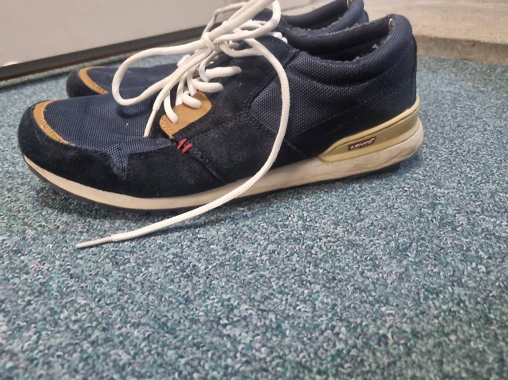 Scarpe da uomo: Levis herren Schuhe – Usato da Bassersdorf venduto da ros_mn7q 1
