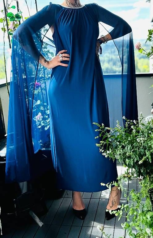 Kleider: Blaues Damenkleid – Gebraucht aus Luzern von Brokiland 3