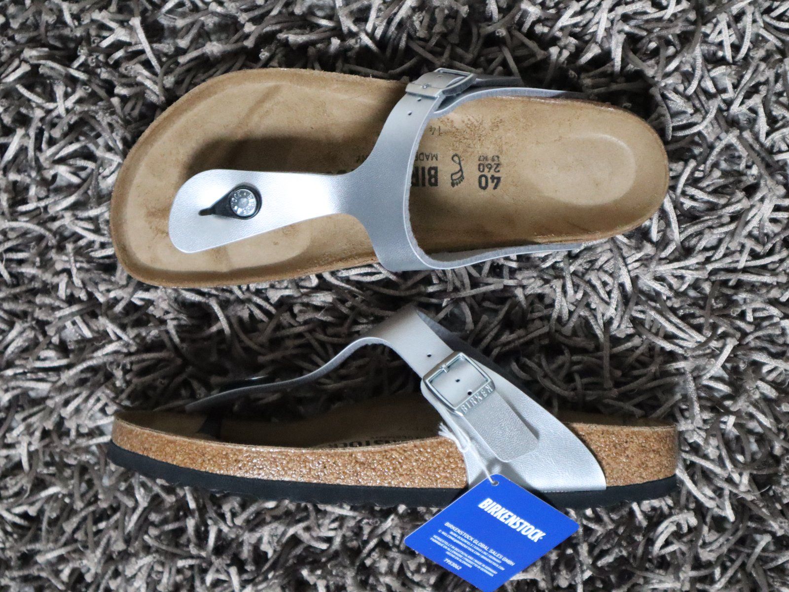 Birkenstock Scarpe da donna: Birkenstock, Gizeh, Gr. 40, silber, NEU – Nuovo e nell'imballaggio originale da Wattwil venduto da glueck 2