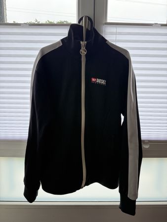 Diesel Trainingsjacke Size L im sehr guten Zustand