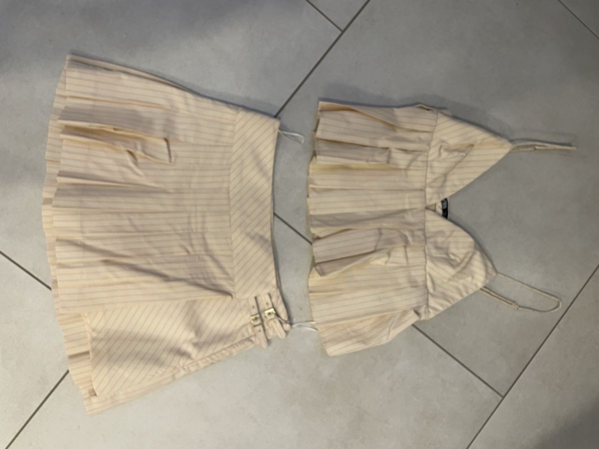 Zara Vestiti: Zweiteiler von Zara – Nuovo (secondo la descrizione) da Vaduz venduto da GiuliaSu 2