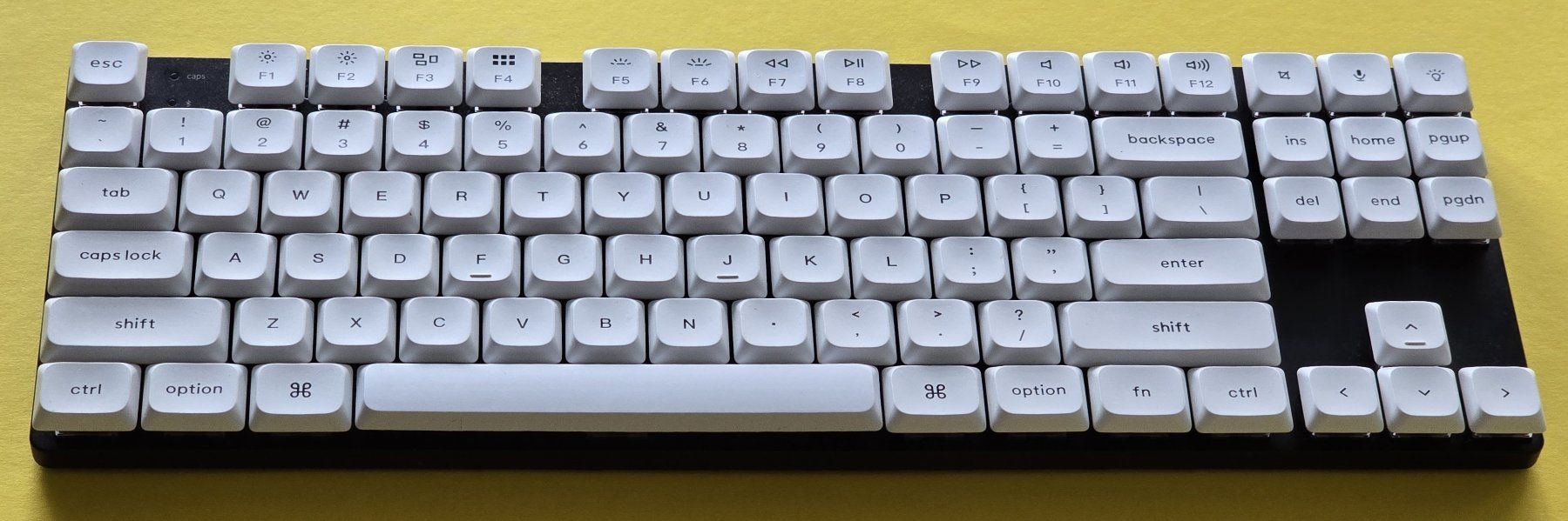 Keychron Tastaturen: Tastatur Keychron, Bluetooth oder Kabel, low profile – Gebraucht aus Azmoos von johanoes 1