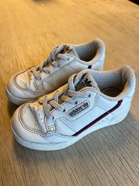 Schuhe für Jungen: Adidas Continental Gr. 25 – Gebraucht aus Spiegel b. Bern von FabienneCl 1