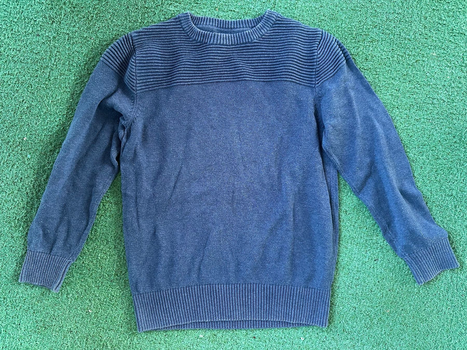 Pullover & Sweatshirts: Dunkelblauer Pullover Gr. 128 – Gebraucht aus Illnau von Xanny777