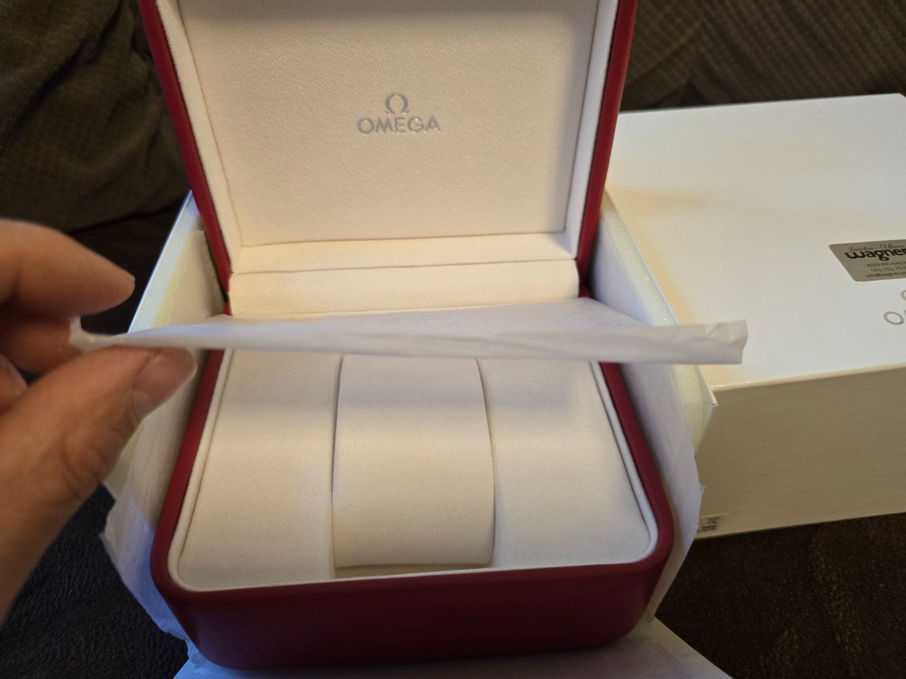 Omega Orologi: Omega Box 100% Neu & Unbenutzt – Nuovo e nell'imballaggio originale da Basel venduto da Settar 2