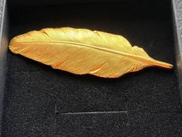 Broche plume dorée vintage - Élégance intemporelle
