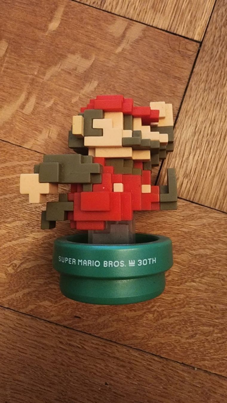 Nintendo Giochi: Super Mario Maker inkl. Mario Amiibo – Usato da Basel venduto da Mauck93 3