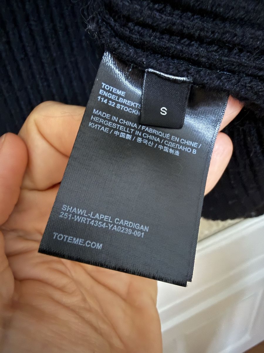 Totême Vestes: Strickjacke Totême – D'occasion à Teufen AR par nicmat 2