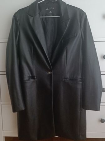 Schicker Damen Ledermantel (kunst) in Schwarz, Grösse 40