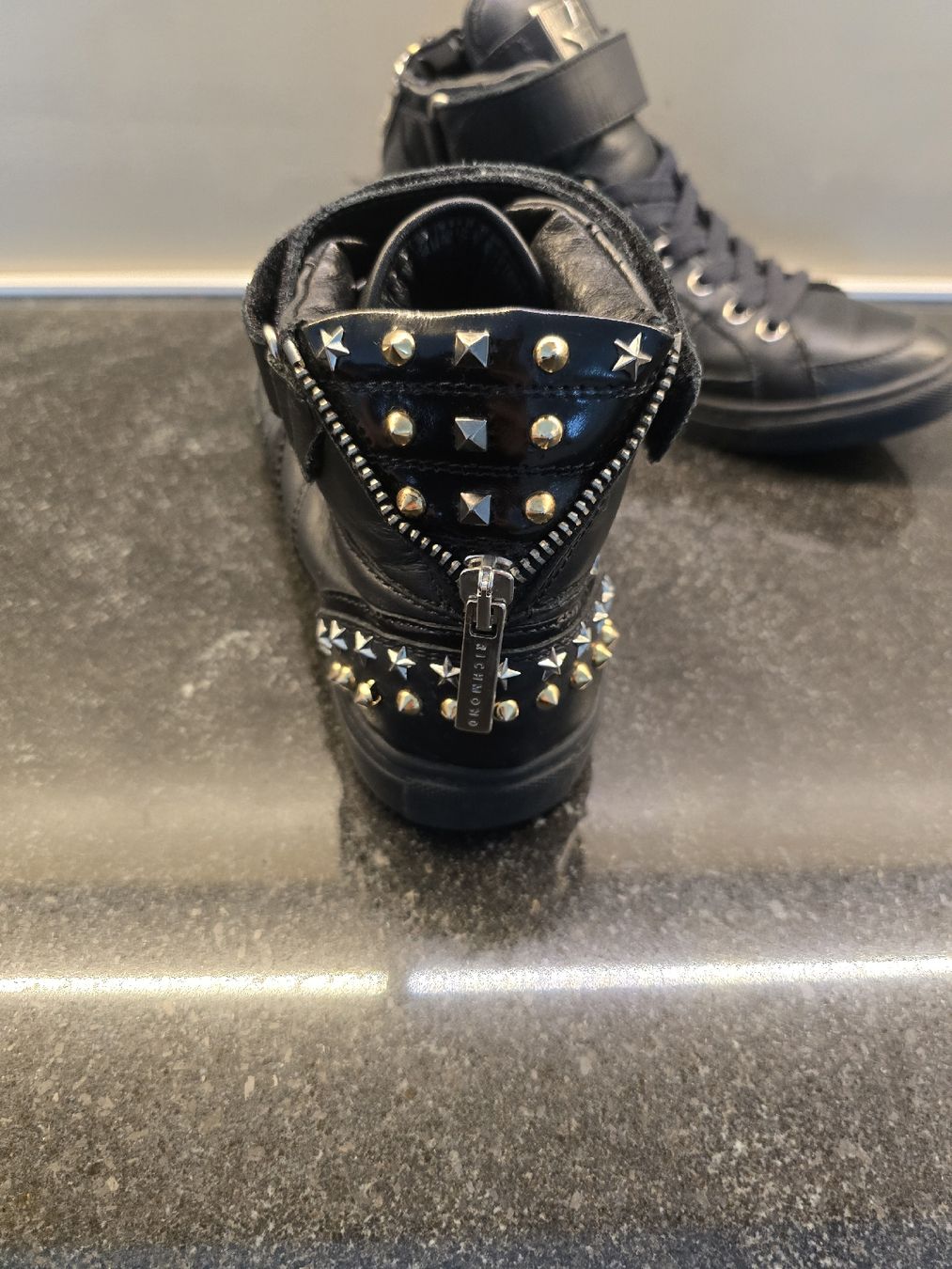 Damenschuhe: Richmond Sneaker in schwarz - Grösse 37 – Gebraucht aus Hägglingen von Raff_Ella 3