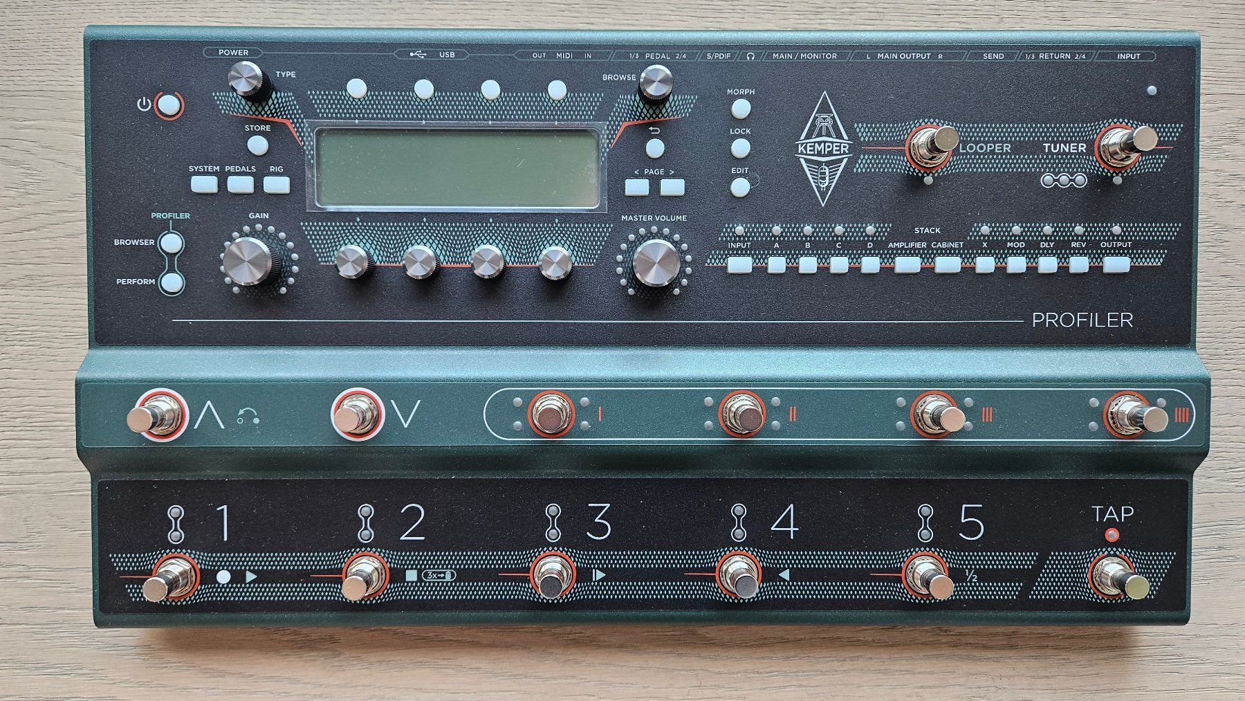 Kemper Verstärker: Kemper Profiler Stage Gitarren-Processor, guter Zustand – Gebraucht aus Kilchberg ZH von Pippop