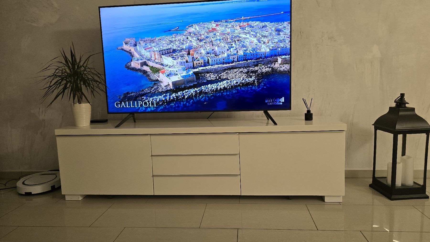 Ikea Mobili TV: Tv kommode weiss 180/41/49 – Usato da Stans venduto da mil_2rcf