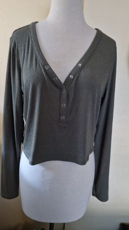 Langarm Cropped Shirt Gr. XL gerippt, Khaki
