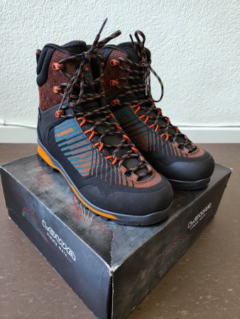 Lowa Mangart GTX Mid