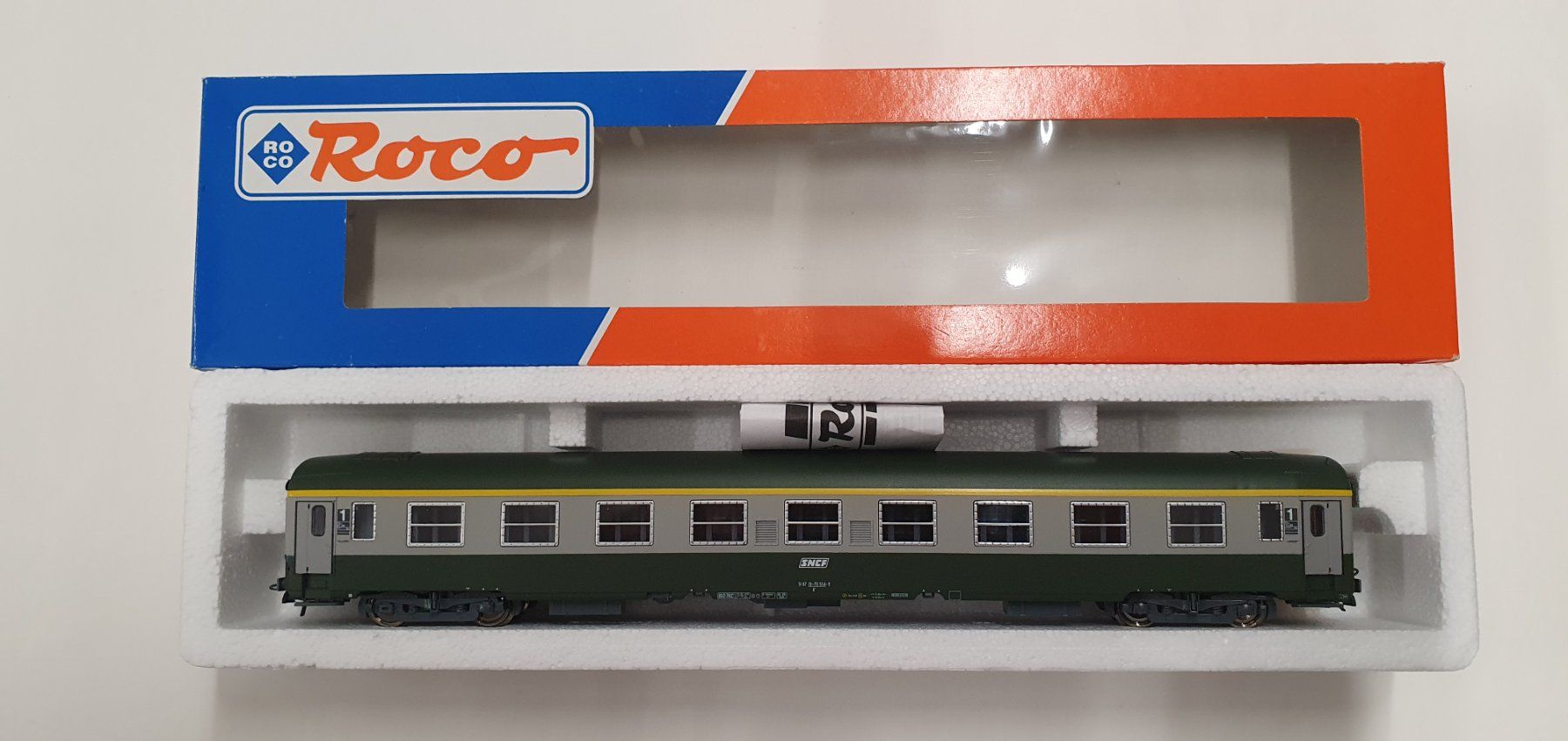 Roco Modellini di ferrovie: Roco 45211 SNCF UIC-Y A9 – Nuovo e nell'imballaggio originale da Würenlos venduto da juruth