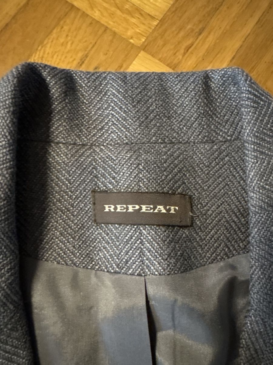 Repeat Giacche: Repeat 3/4 Sleeve Blazer 34/36 – Usato da Fällanden venduto da emilyeheim 1