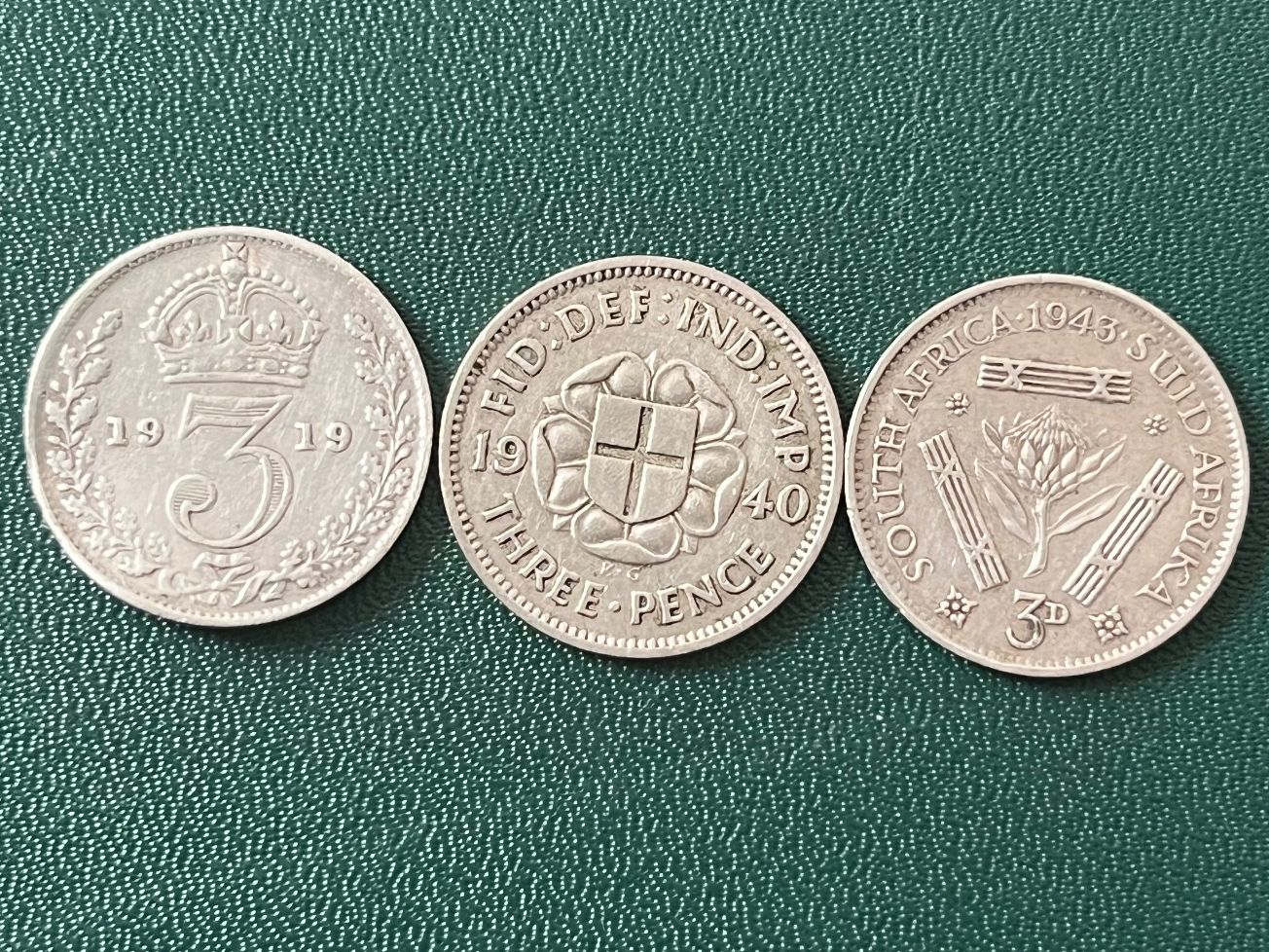 Alle Münzen: 3 Silbermünzen Three Pence – Gebraucht aus Neuenhof von Mastermind-00 1