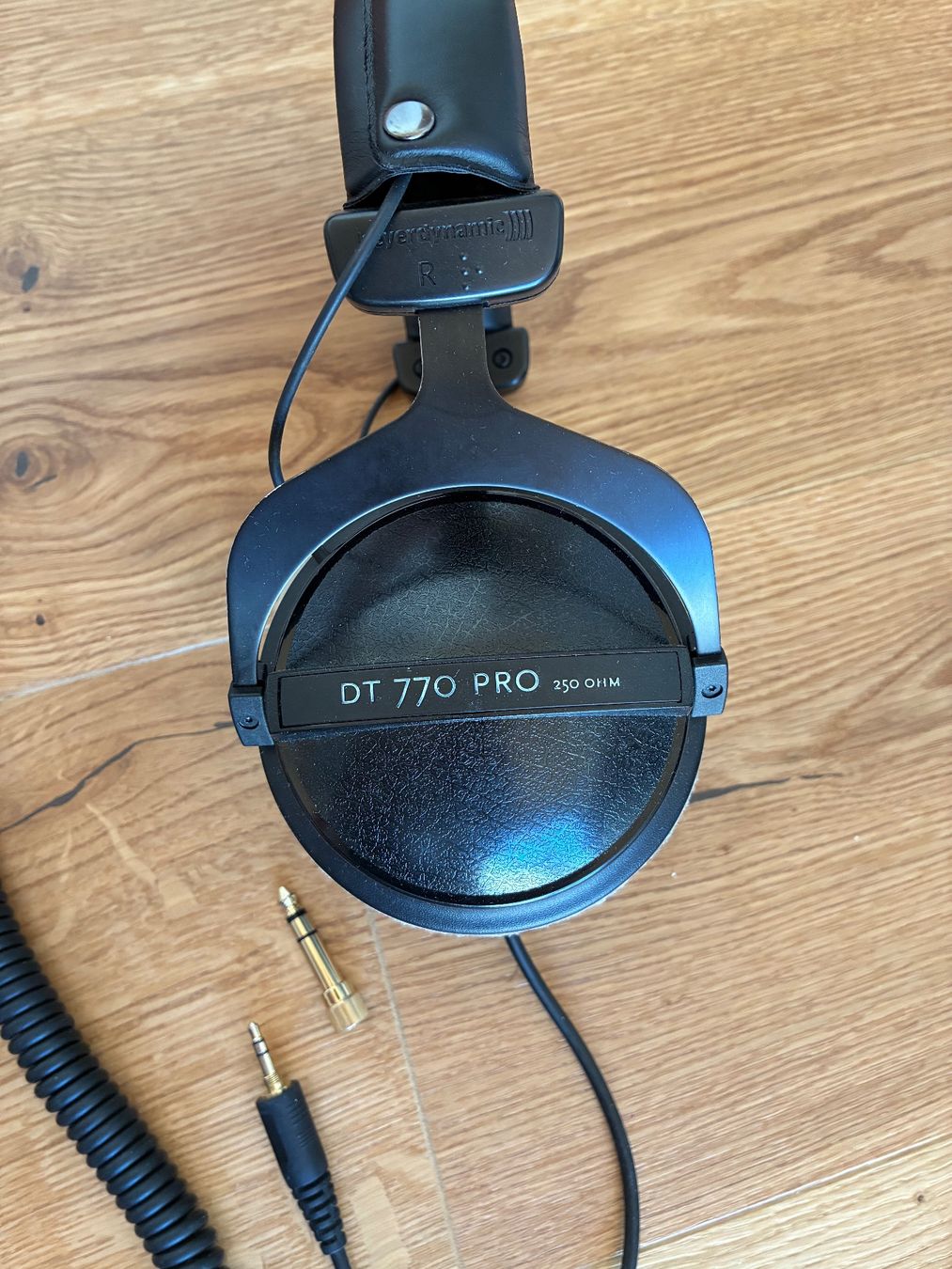Beyerdynamic Kopfhörer: Kopfhörer Beyerdynamic DT 770 PRO 250 Ohm mit Gebrauchssp... – Gebraucht aus Oberdorf SO von RSB21 3
