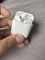 AirPods - Écouteurs sans fil Apple
