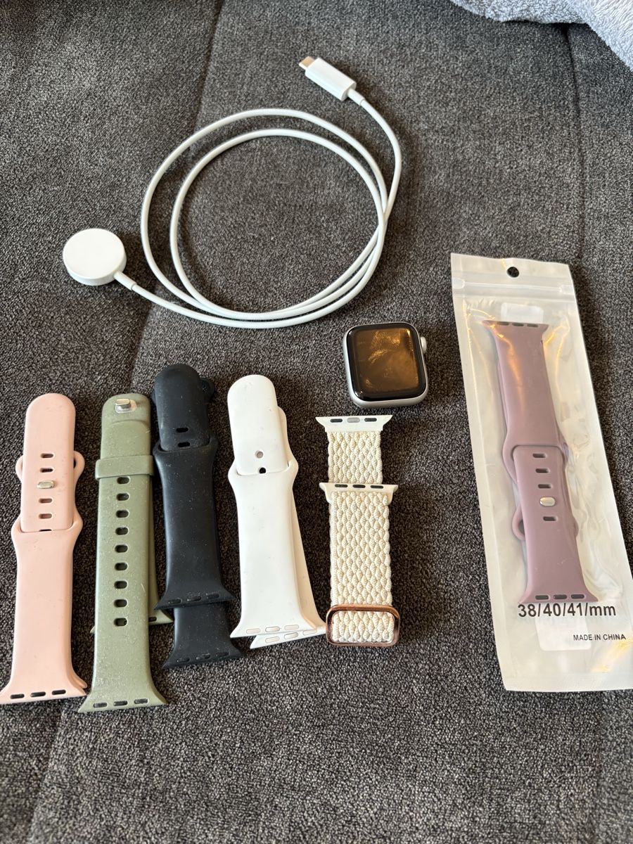 Apple Smartwatch: Apple Watch SE 40mm – Usato da Winterthur venduto da ang_xfz2 2