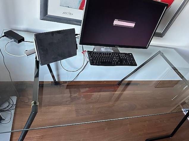 Tables: Glastisch (Bürotisch) – D'occasion à Thalwil par berger52