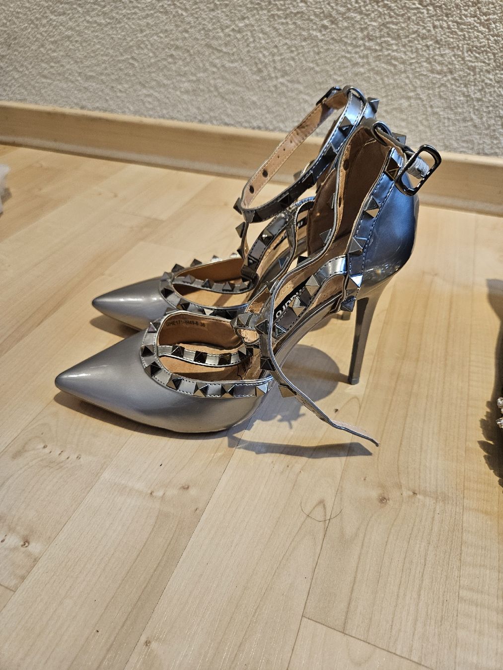 Chaussures femmes: High Heels Supermauro silber – Neuf avec emballage d'origine à Langnau am Albis par Alci68 3